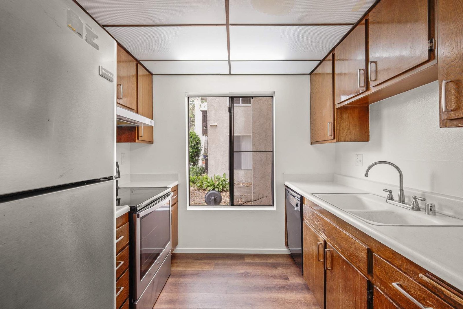 0195c0b2-135d-430e-9029-89c24f0057c8_1800x1200