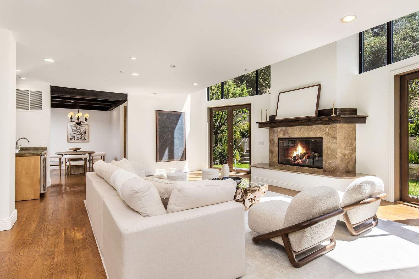 08ad77a8-f782-4b62-9178-fe17114ab13a_1800x1200