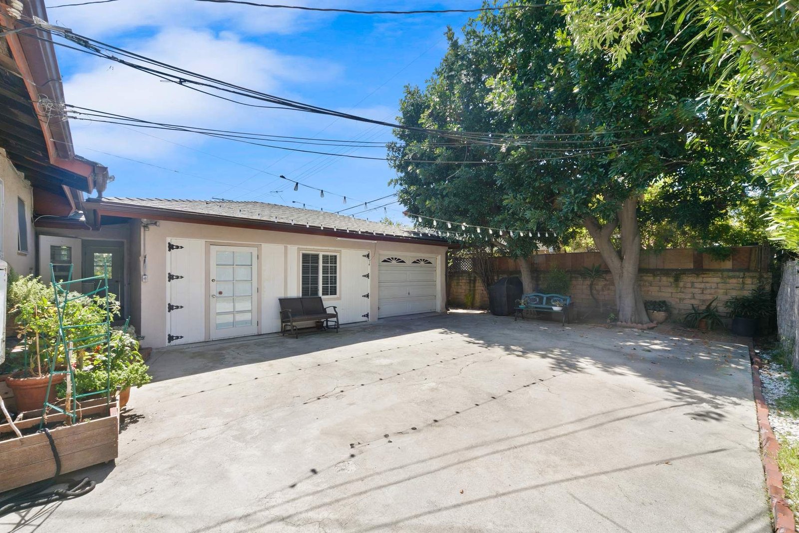 0ad77a56-5bc8-46d0-80bb-6080153b6a88_1800x1200