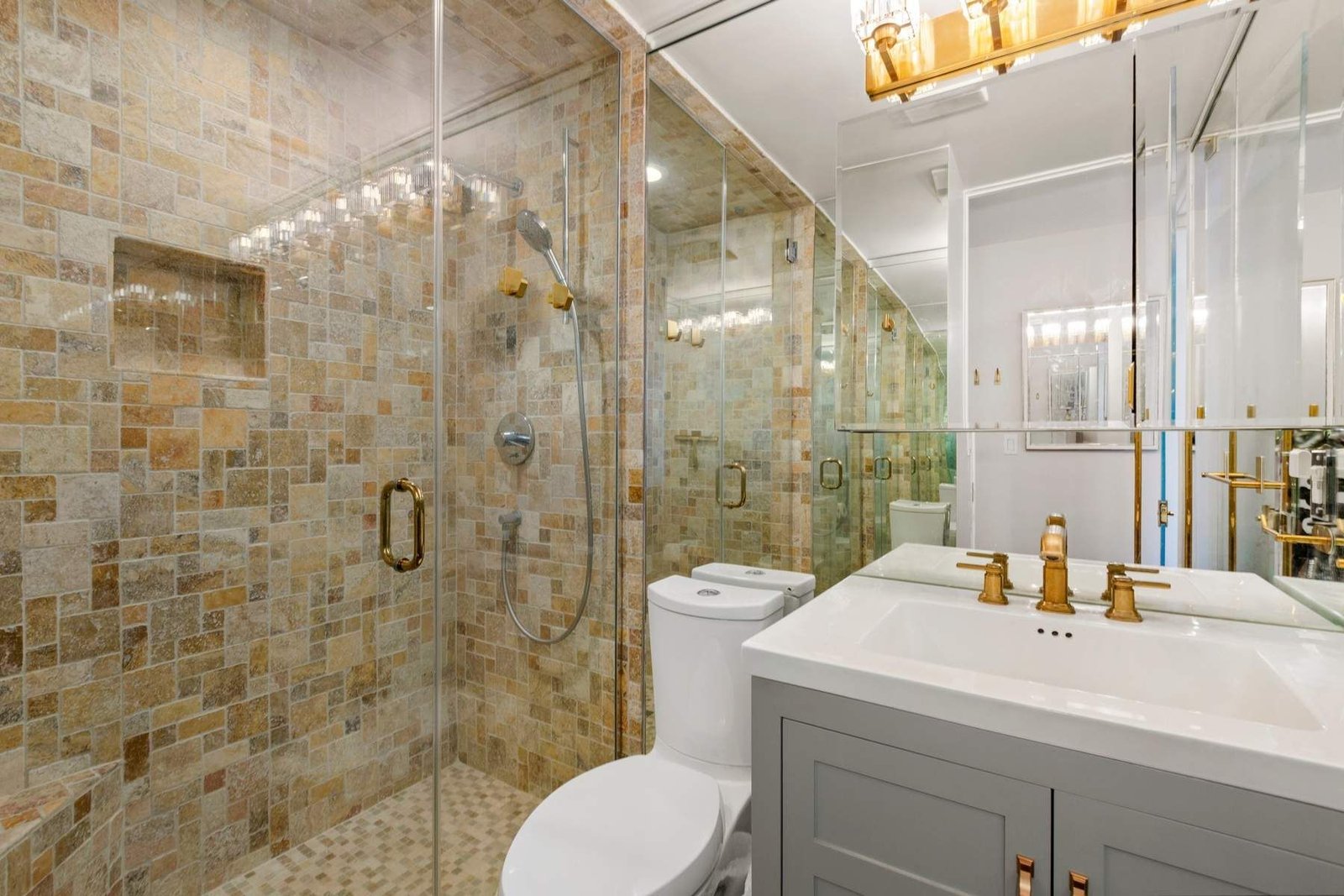 34fb236d-91c4-4f47-9b77-03a8fbc0b8c2_1800x1200