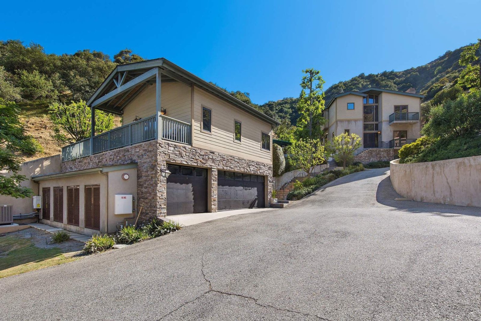 3819fae3-e172-46bd-a6b8-4c707b92e6d1_1800x1200