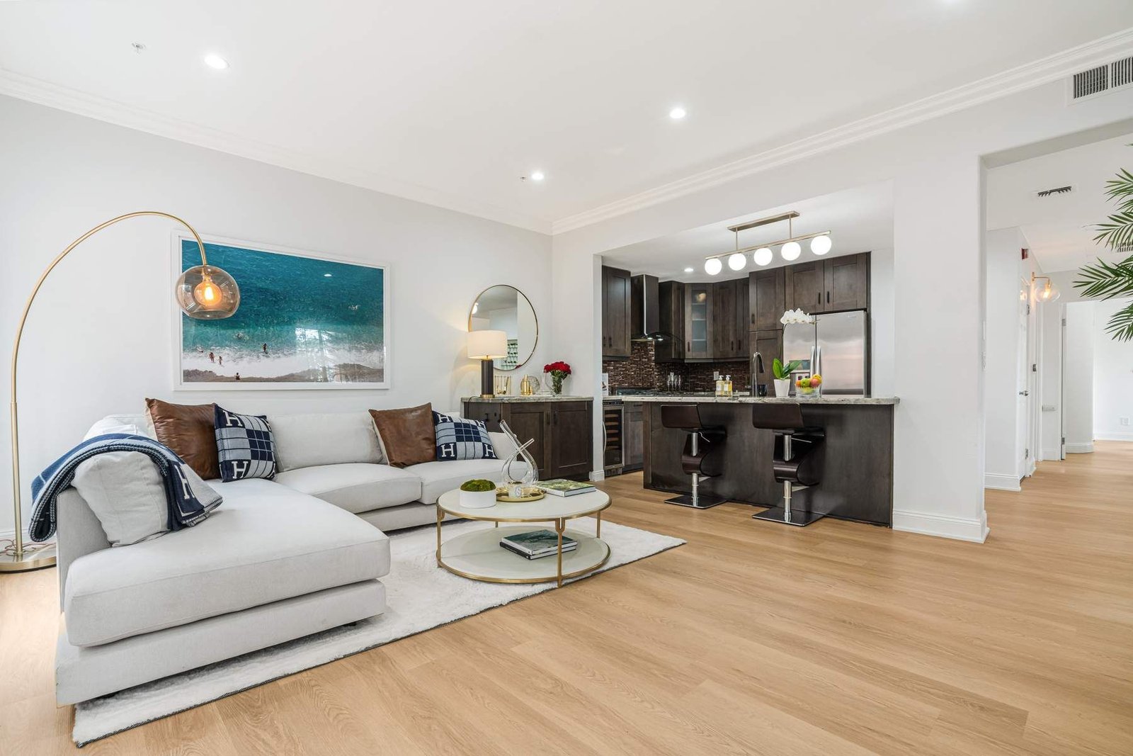 46e6d230-5b51-4f3f-b5c6-72ee1c1bfa2c_1800x1200