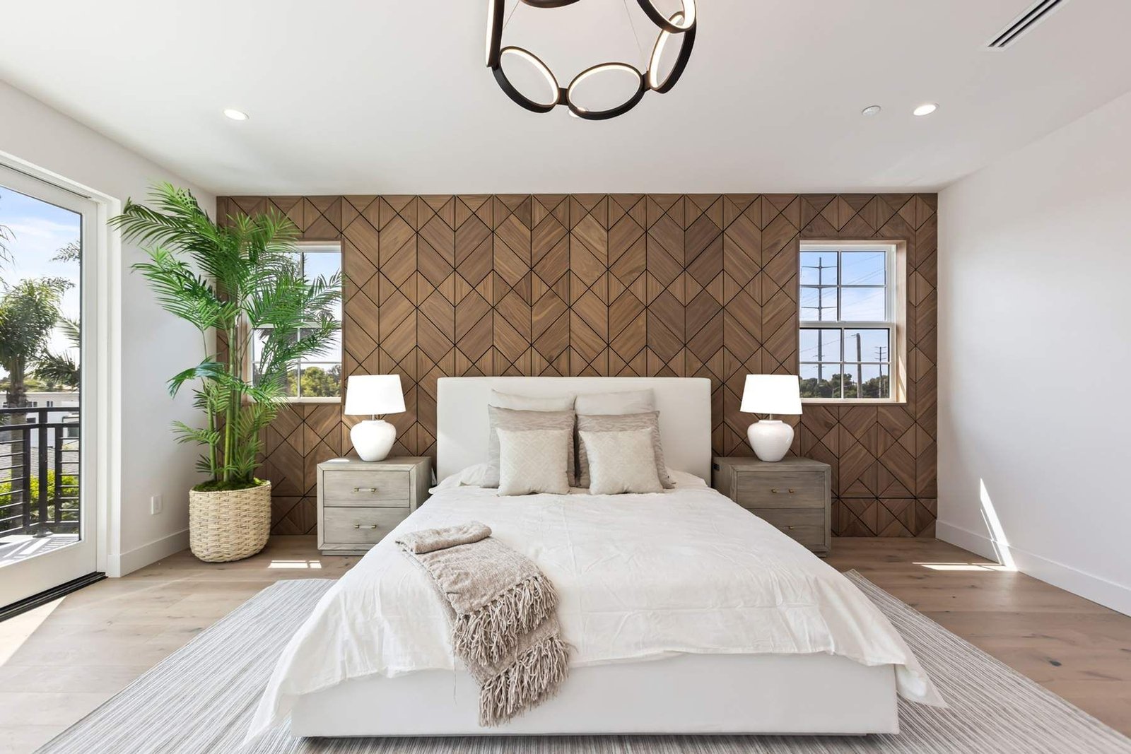 54fdab27-1bb8-4132-8413-7d4f4ffce013_1800x1200