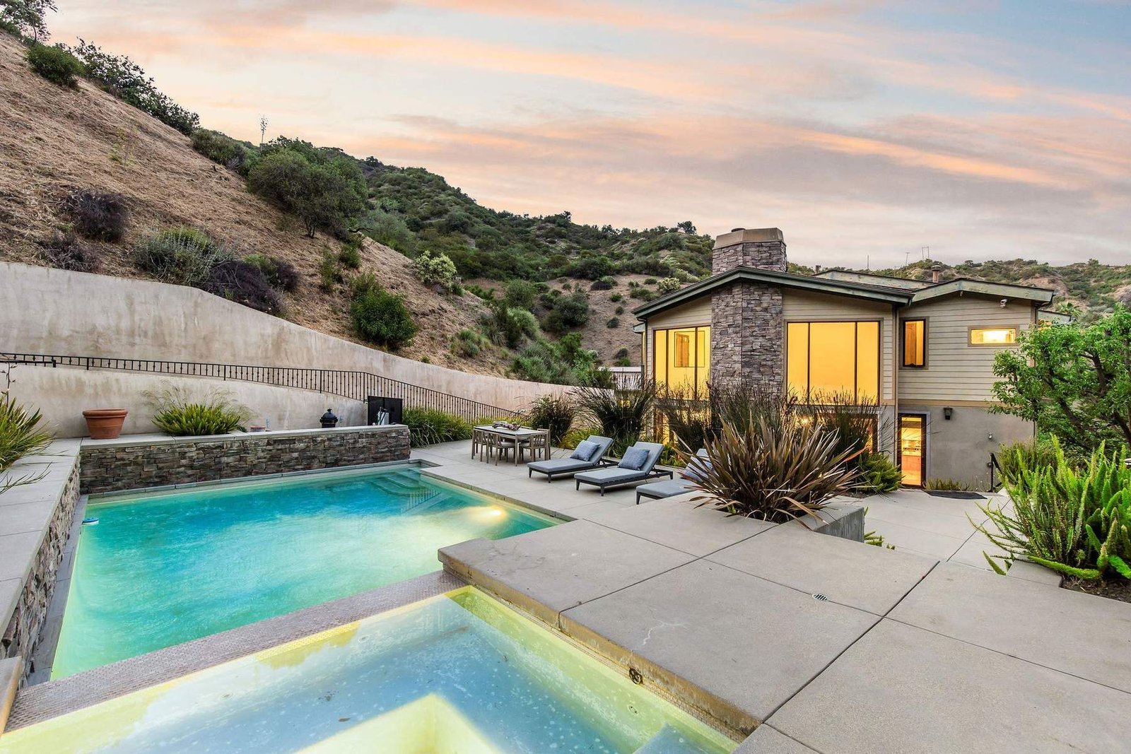 569ea20c-2532-4efe-8656-6ed1238b752e_1800x1200