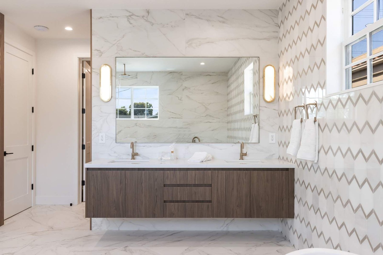 59e77a82-dde1-4d1e-a839-f13b509321e9_1800x1200