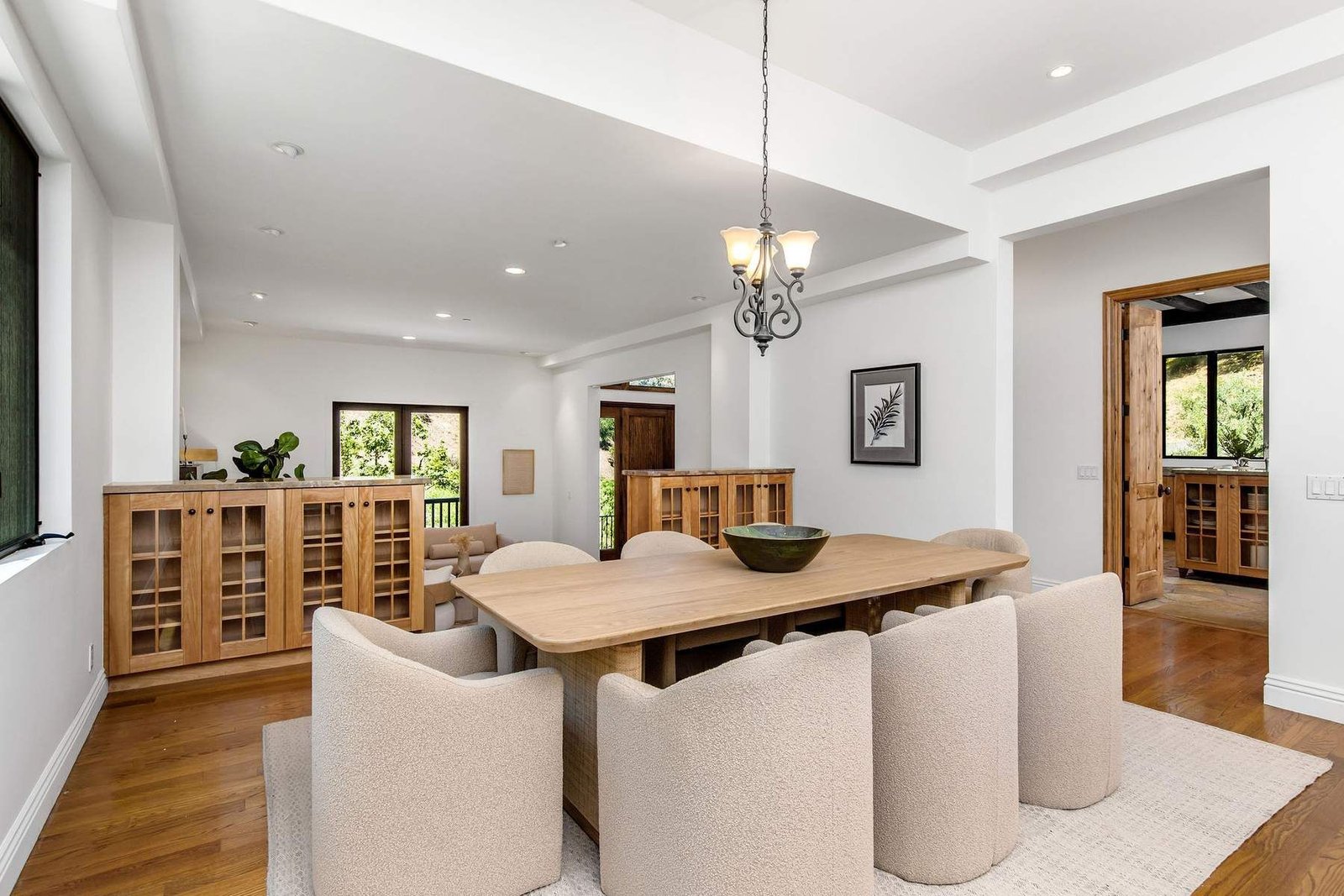 73bea490-4249-48a0-8da0-2b53c1bfbbf2_1800x1200