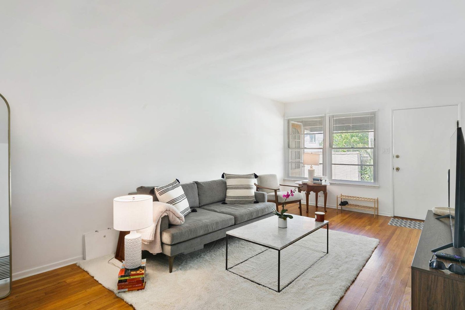 7e141d25-3638-4c21-b7b9-2937034cfd65_1800x1200