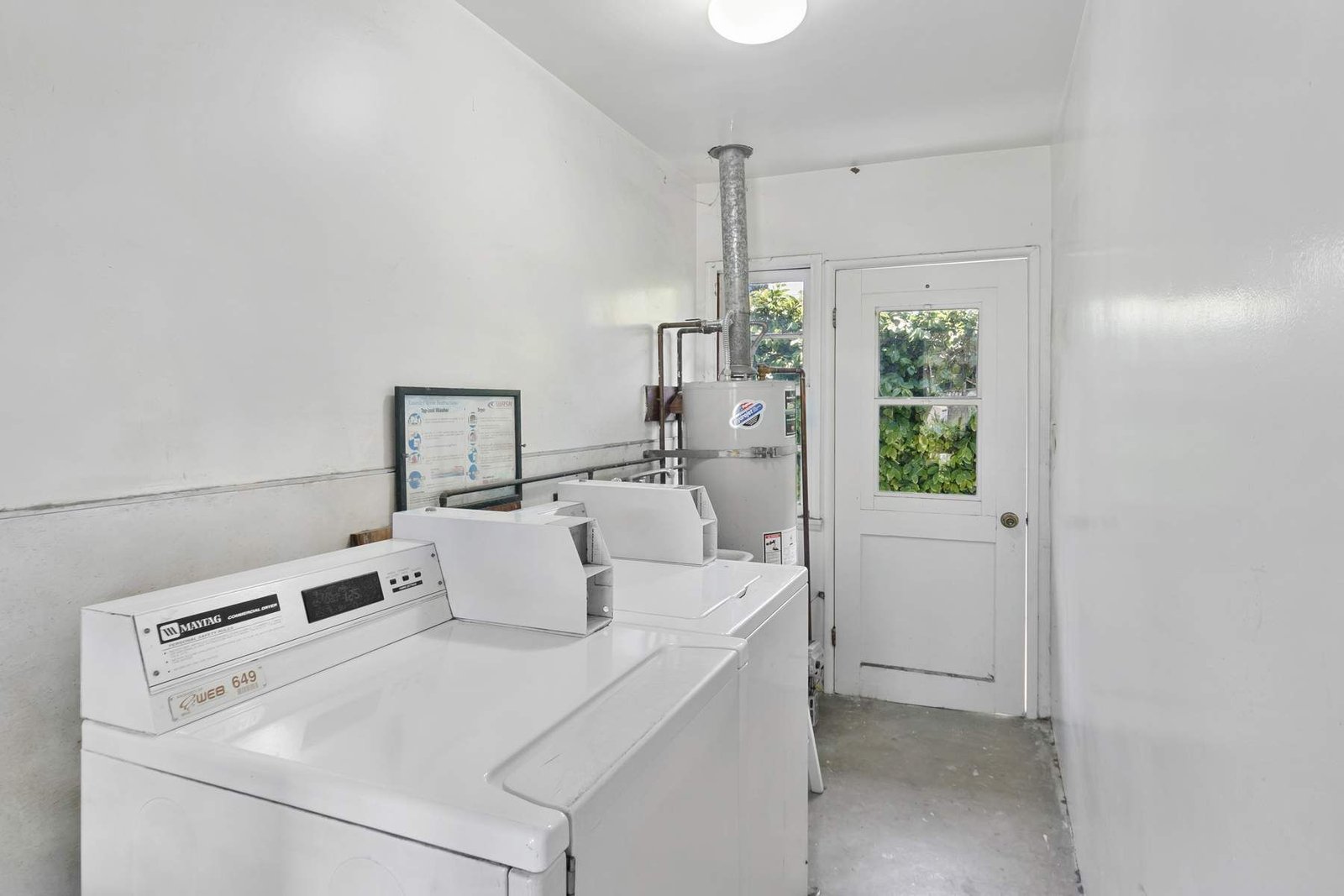 9f603646-20f9-48a4-8419-e71aa1fa018c_1800x1200