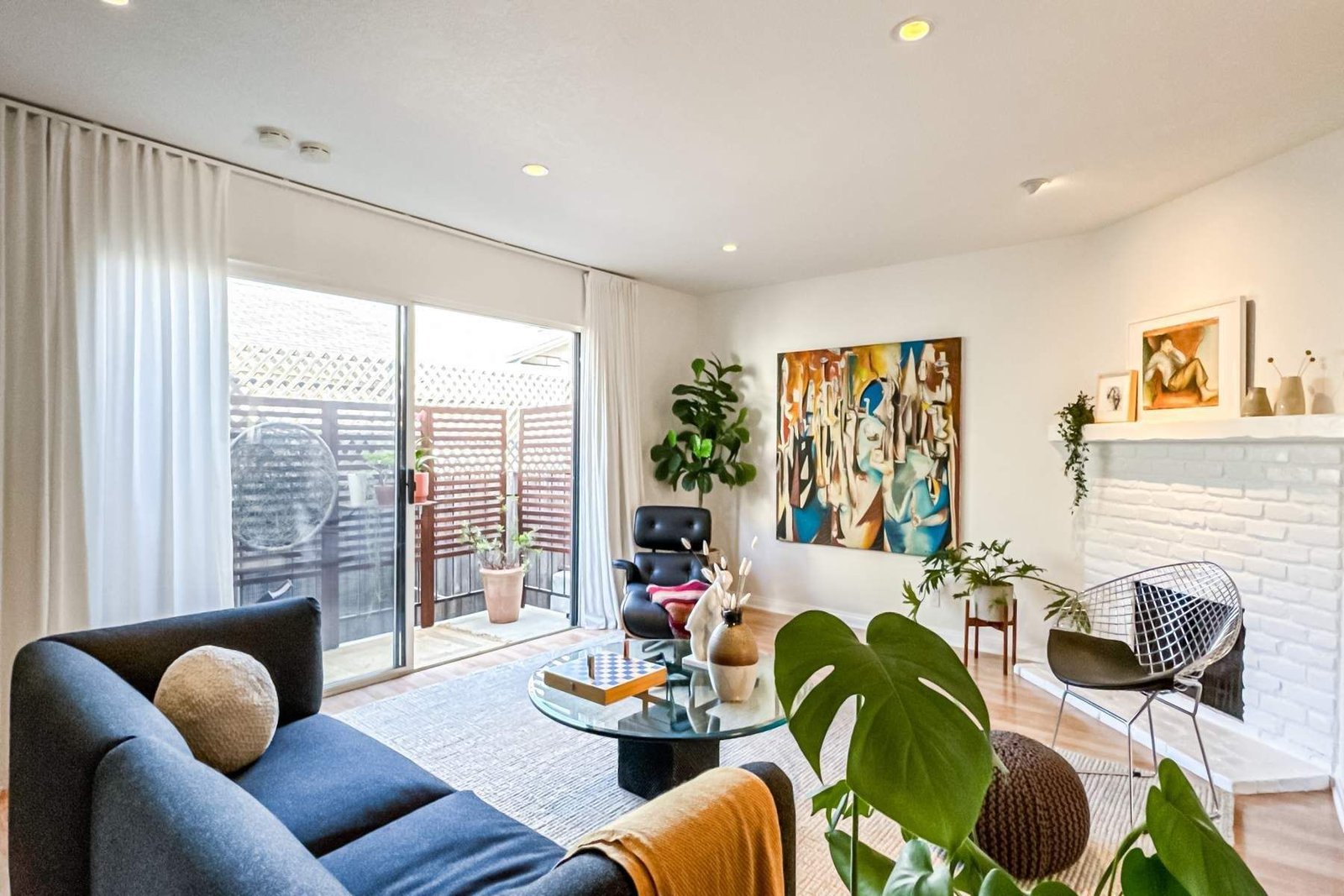 ae605cf2-7970-4ec2-8dfe-2987763cf4f7_1800x1200