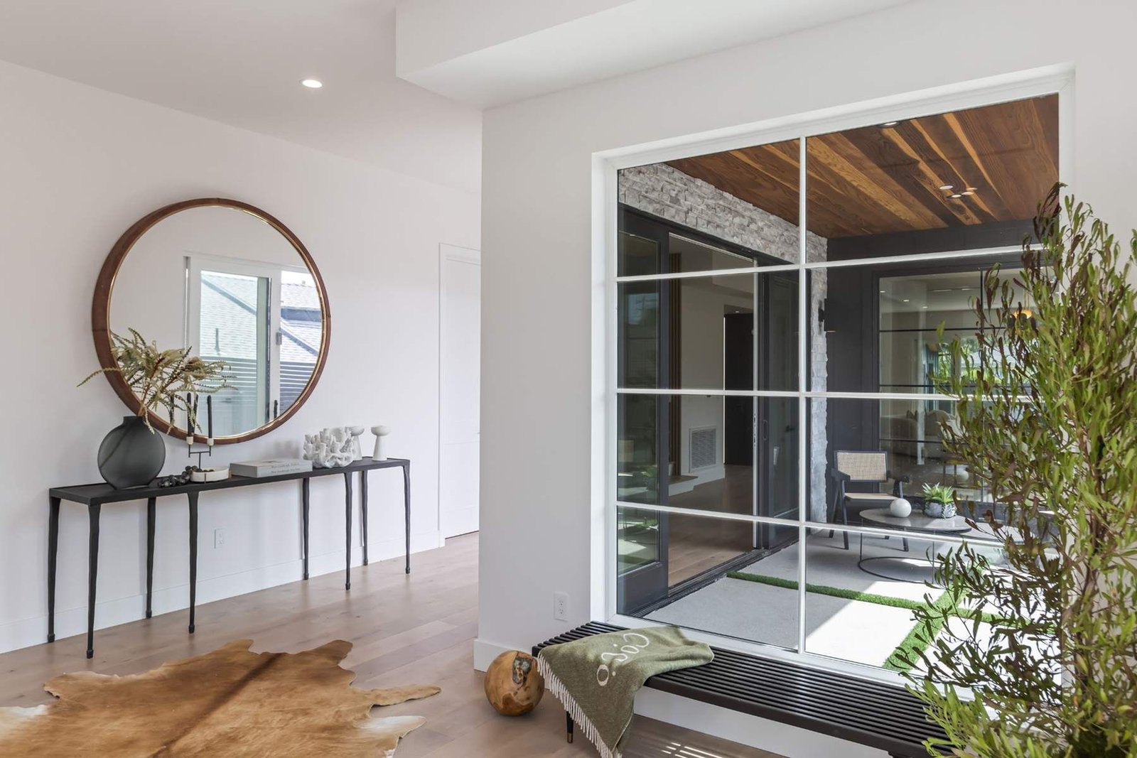 c61c8b7a-9666-400a-be5e-598dc60ecbc0_1800x1200