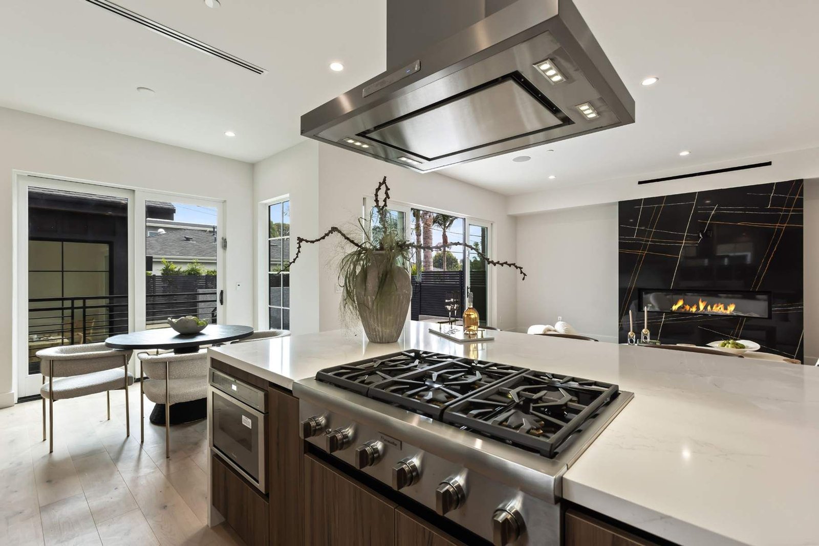 d1808360-cecd-4d07-a655-93d34b255c03_1800x1200