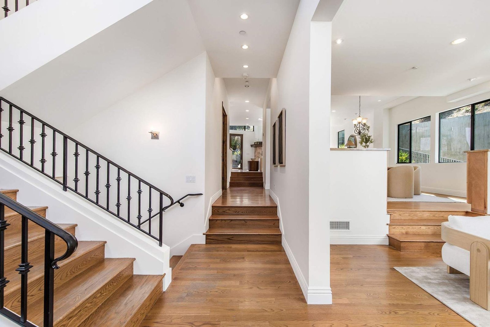 f06ce255-9f63-466c-baa6-8cf690aa0b62_1800x1200