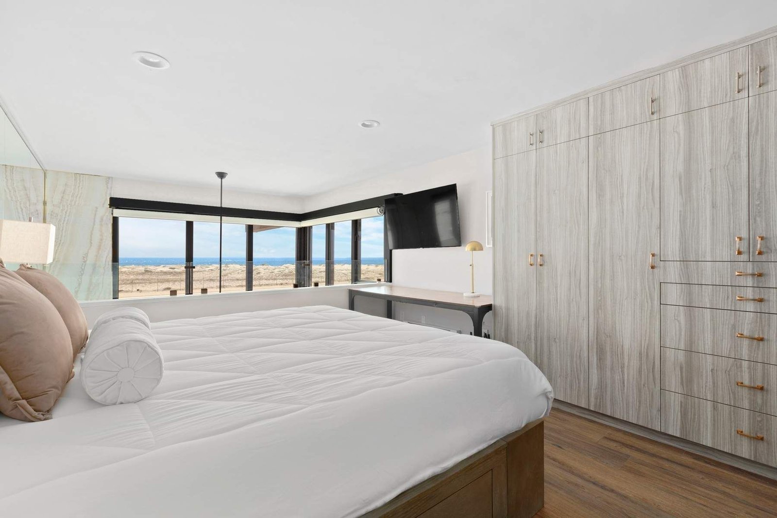 faeb93d0-a3db-48b0-809f-24c701cee320_1800x1200